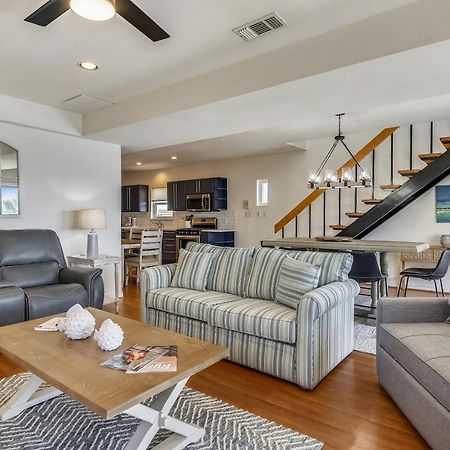 Pool Days And Dock Nights Villa Galveston Exterior photo